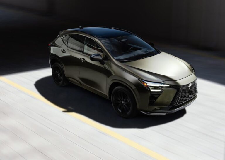 Дебютував оновлений Lexus NX