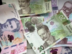 До пенсії додадуть понад 1000 грн, але не всім: Ось хто може отримати доплату