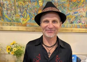 Олег Скрипка різко висловився про біженців і СРСР