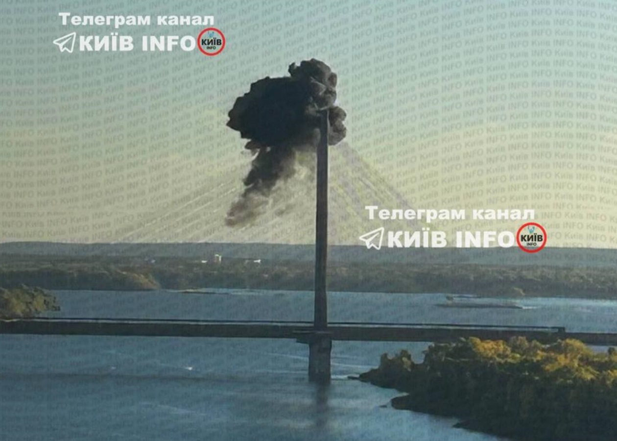 У Києві знову влучання в Південний міст