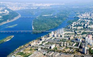 У Києві готують закрите засідання щодо будівництва дамб через Дніпро
